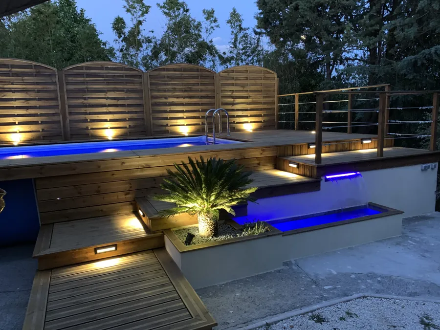 Terrasse bois éclairée par LED